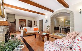 Restful Villa in Albanella with Swimming Pool